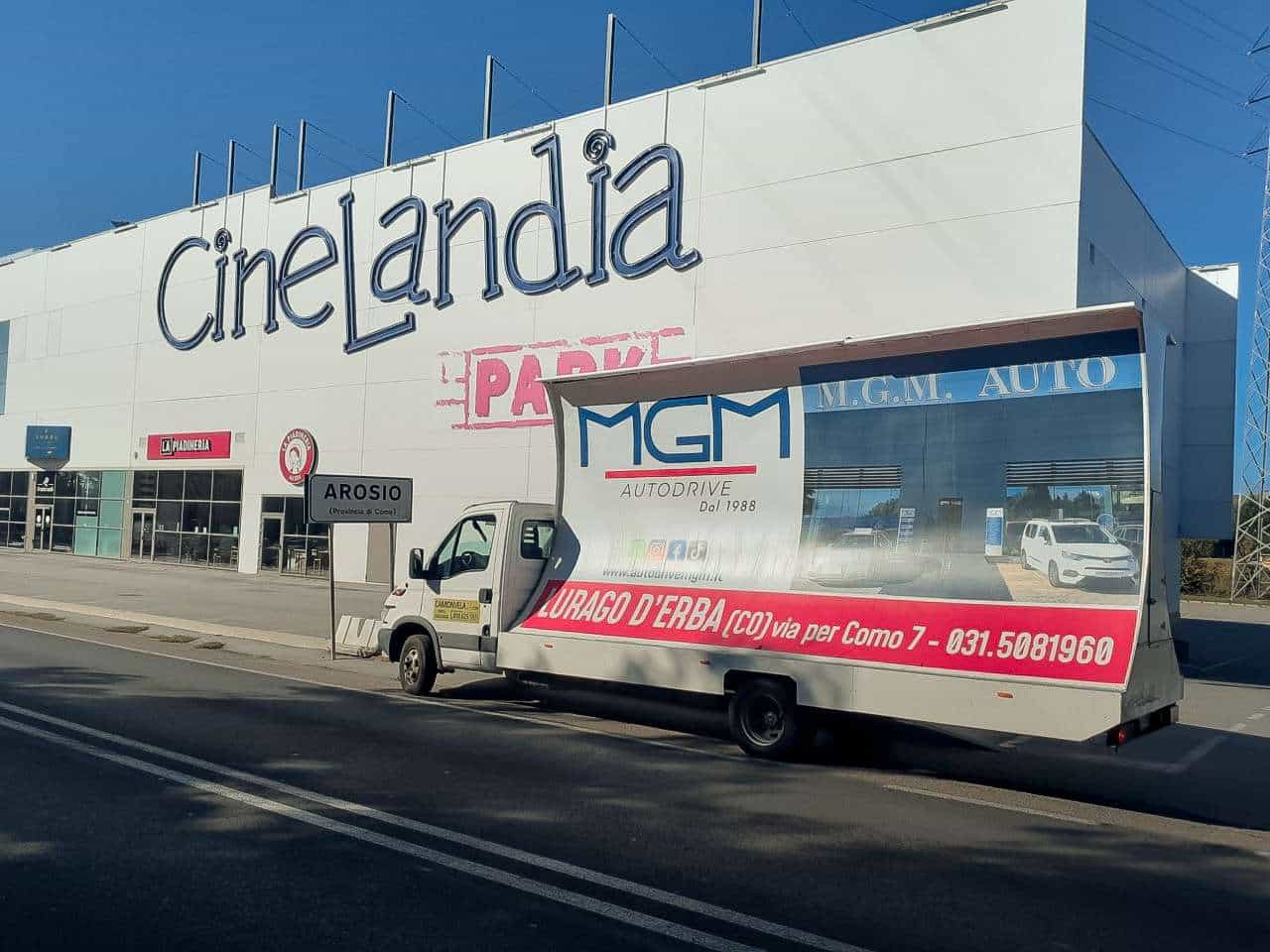 Camion vela pubblicitari a Como